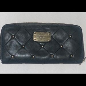 Micheal Kors wallet